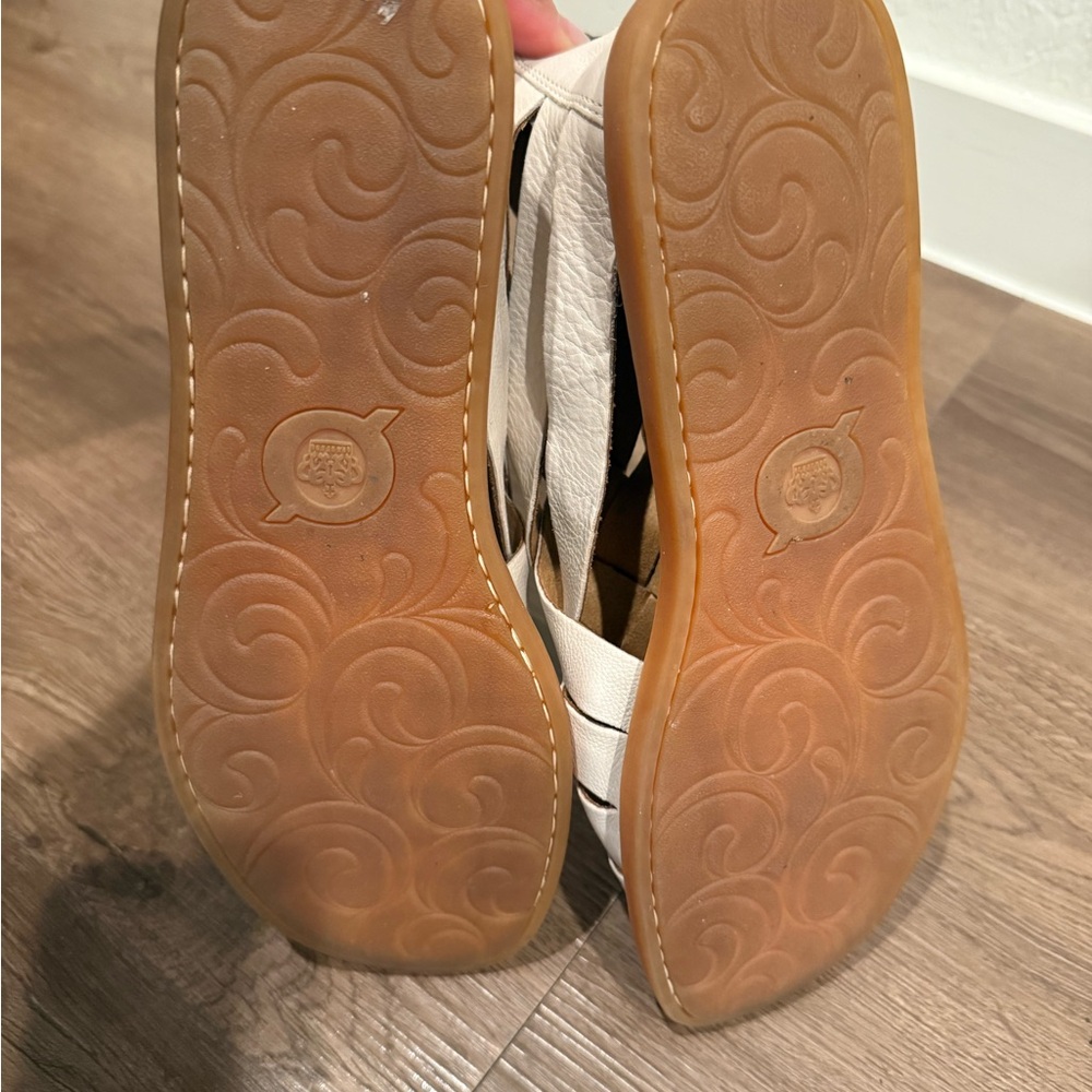 Born Woven Leather Women’s Sandals in Cream Size - Picture 8 of 10